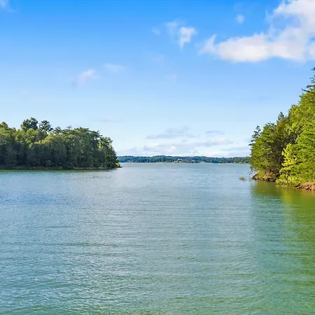 Haven On The Lake